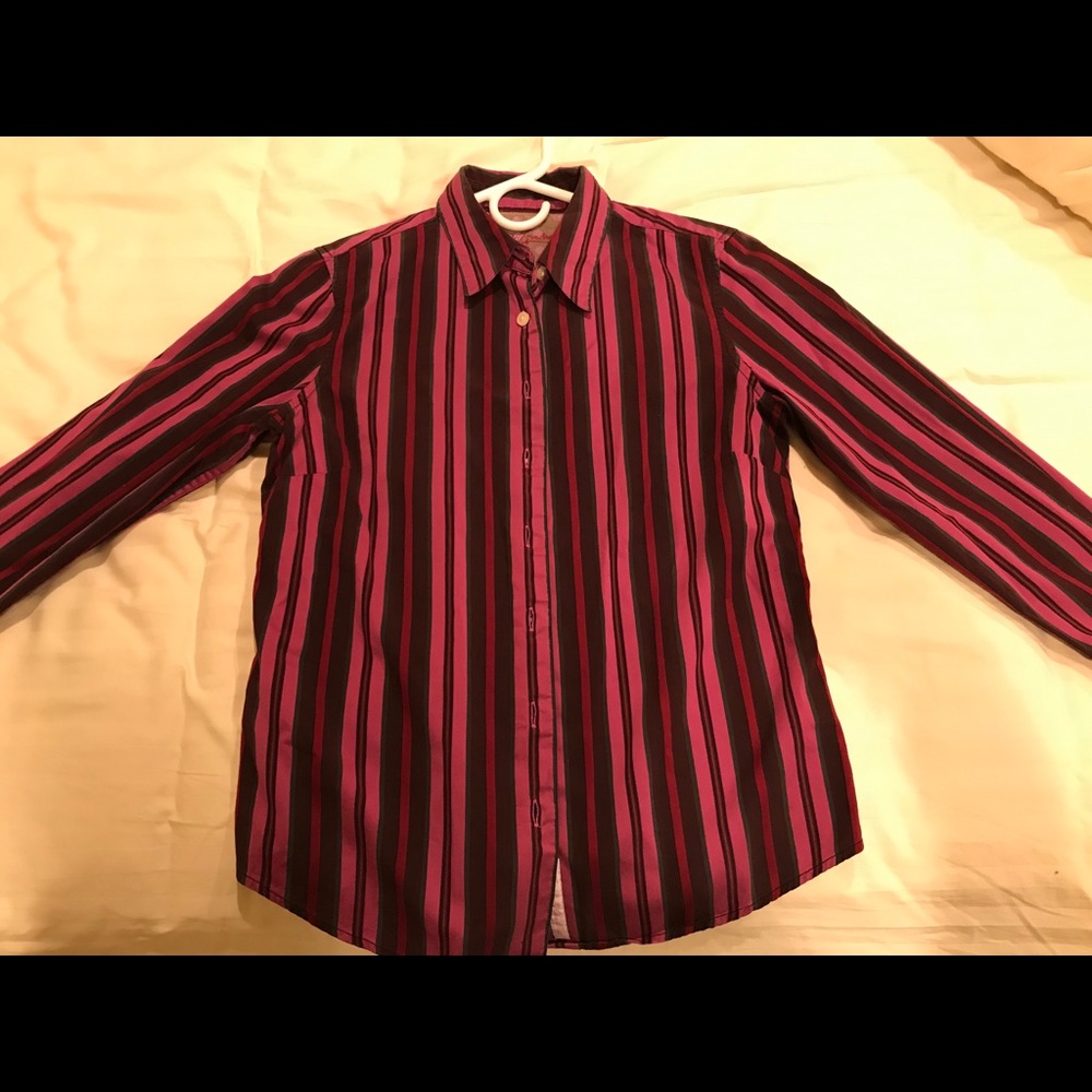 Robert Graham button down cotton shirt.